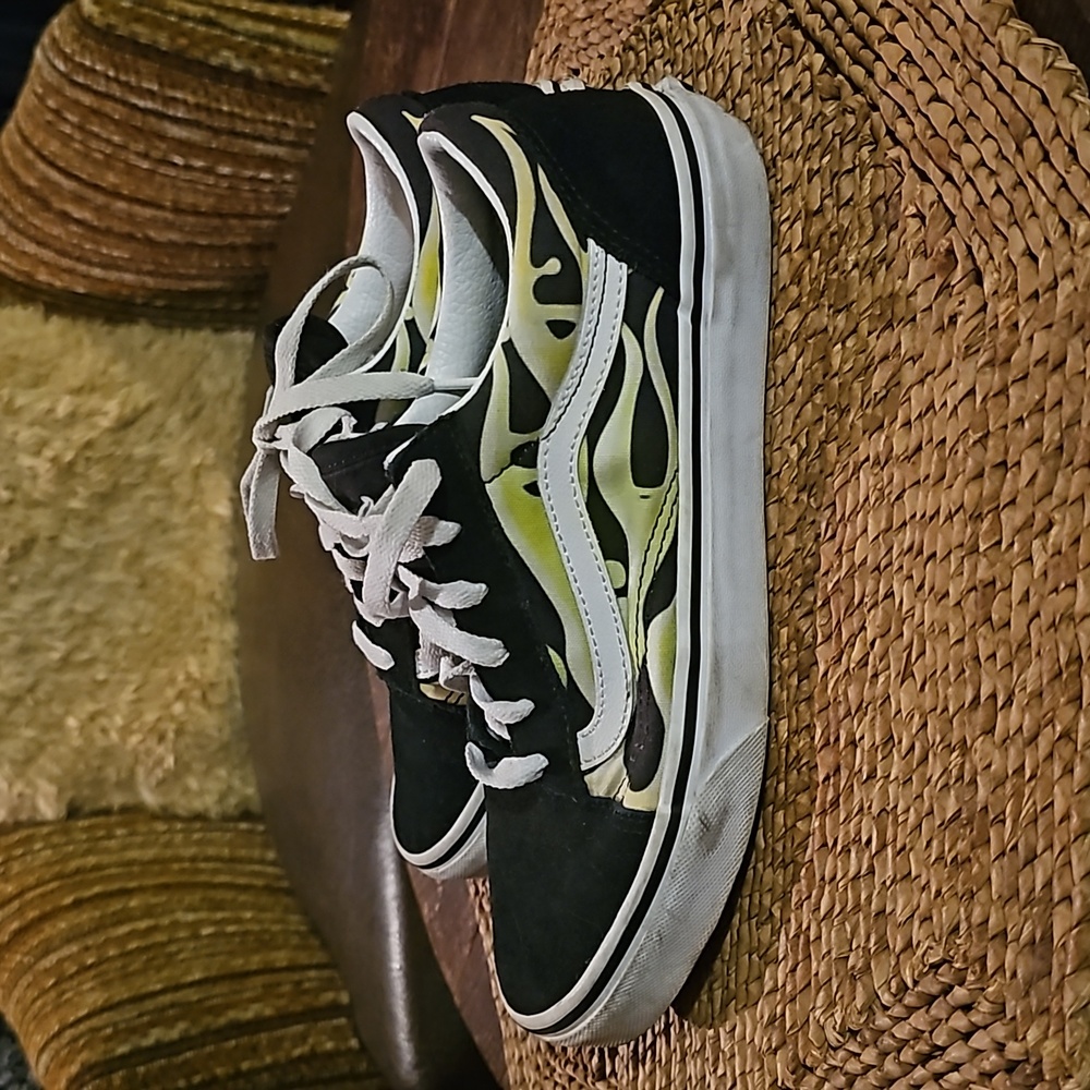 Vans sneakers with flames - Picture 4 of 6
